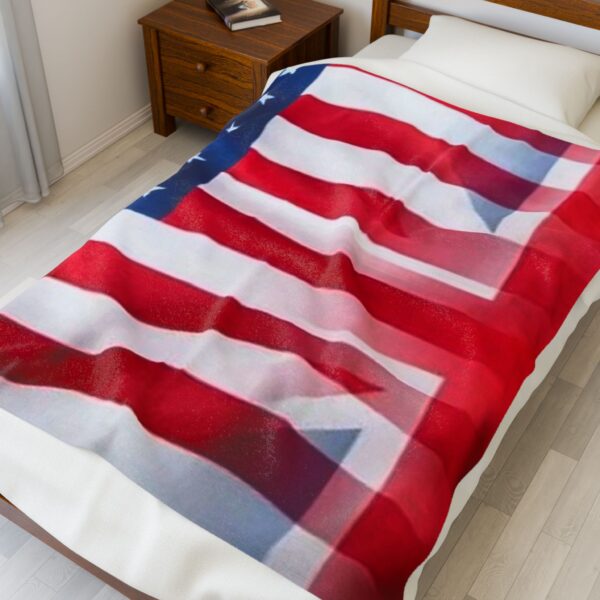 British American Velveteen Plush Blanket - Image 7