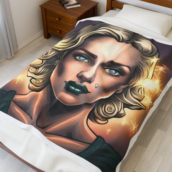 Clara Velveteen Plush Blanket - Image 3