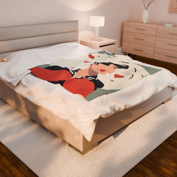 Kyoto Boyfriend Velveteen Plush Blanket - Image 8